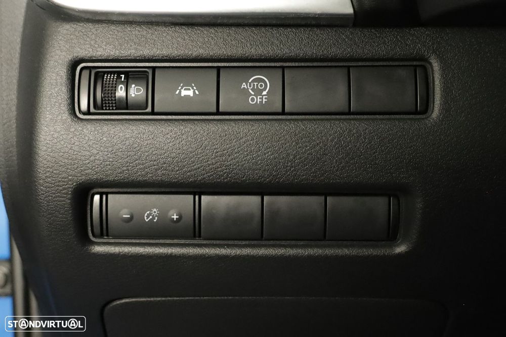 Nissan Qashqai 1.3 DIG-T N-Connecta LED Xtronic - 19