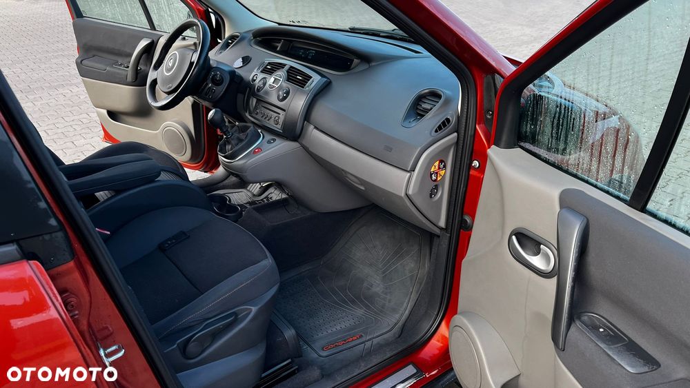 Renault Scenic 1.9 dCi FAP Conquest - 24