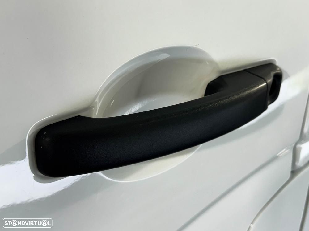 Renault Master L2H2 2.3 DCi 135cv Confort - 15