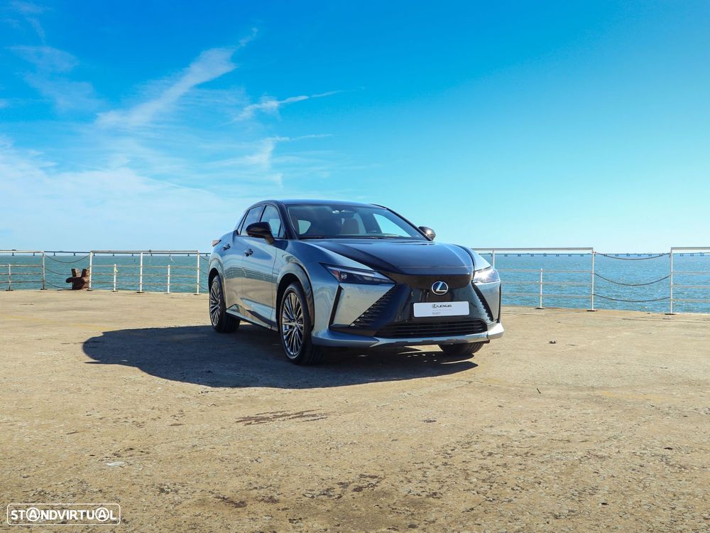 Lexus RZ 450e Luxury Bi-Tone - 7
