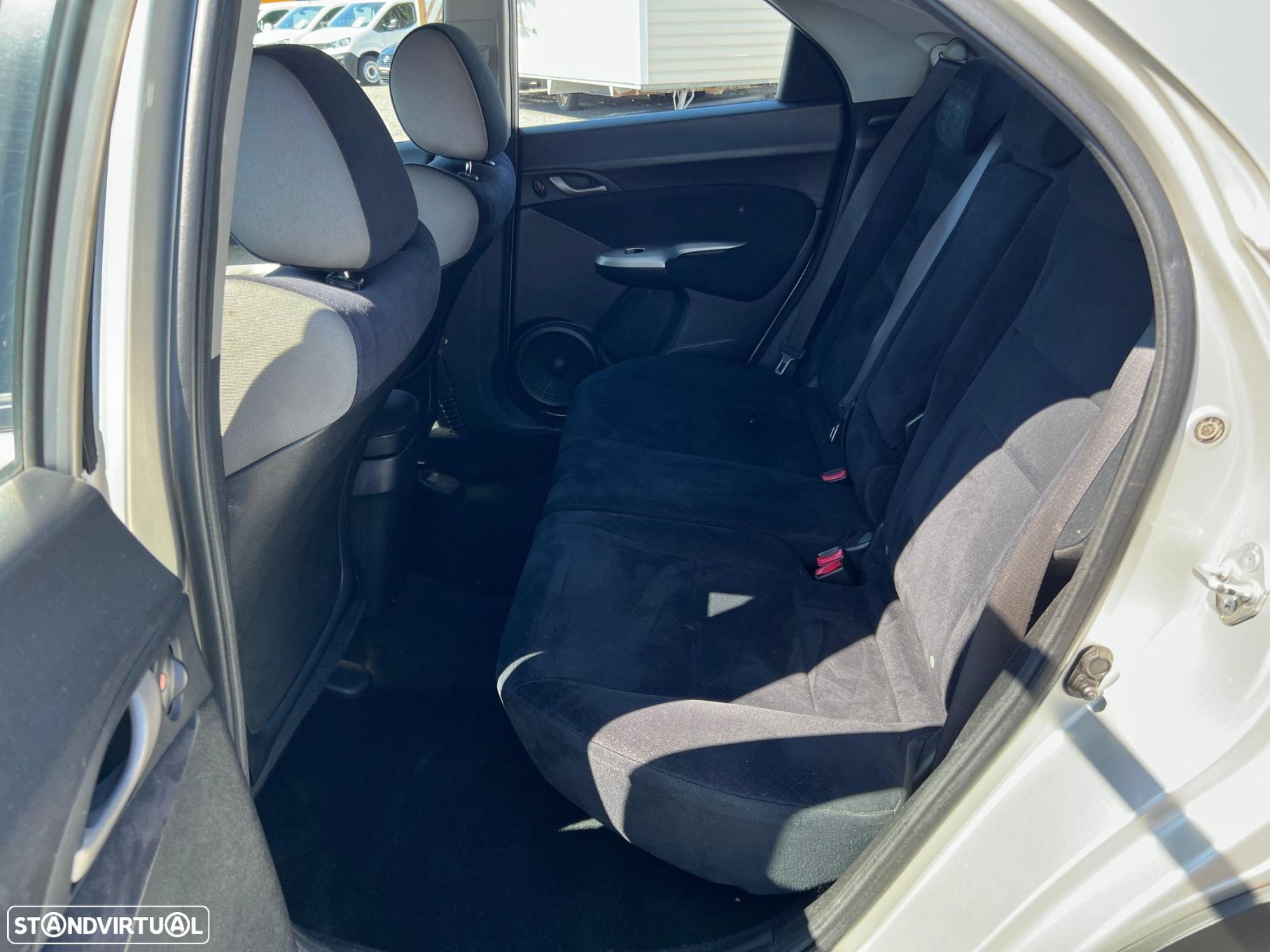 Honda Civic 1.4 Sport - 9