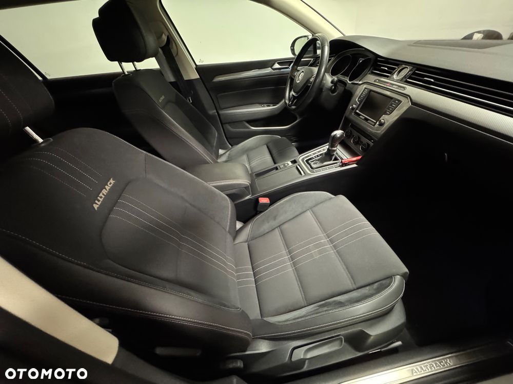 Volkswagen Passat Alltrack 2.0 TDI SCR 4Mot DSG - 4