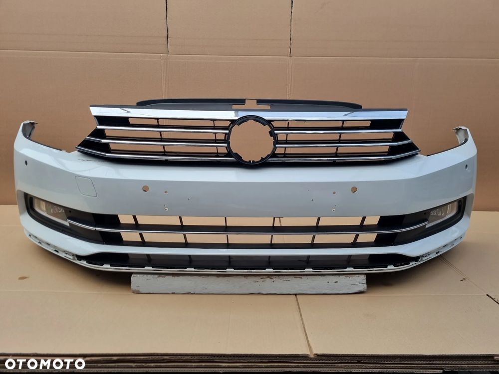 VW PASSAT B8 HIGHLINE 2014- Zderzak przód oryginał MC025 - 1