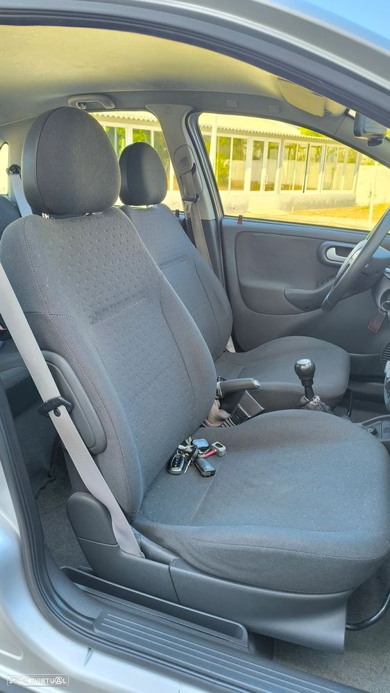 Opel Corsa 1.2 16V N-Joy - 39