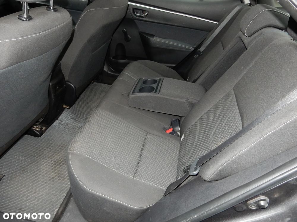 Toyota Corolla 1.4 D-4D Comfort - 6