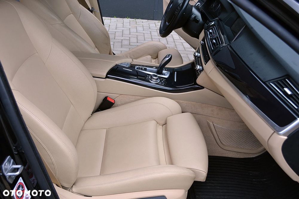 BMW Seria 5 520d Luxury Line - 19