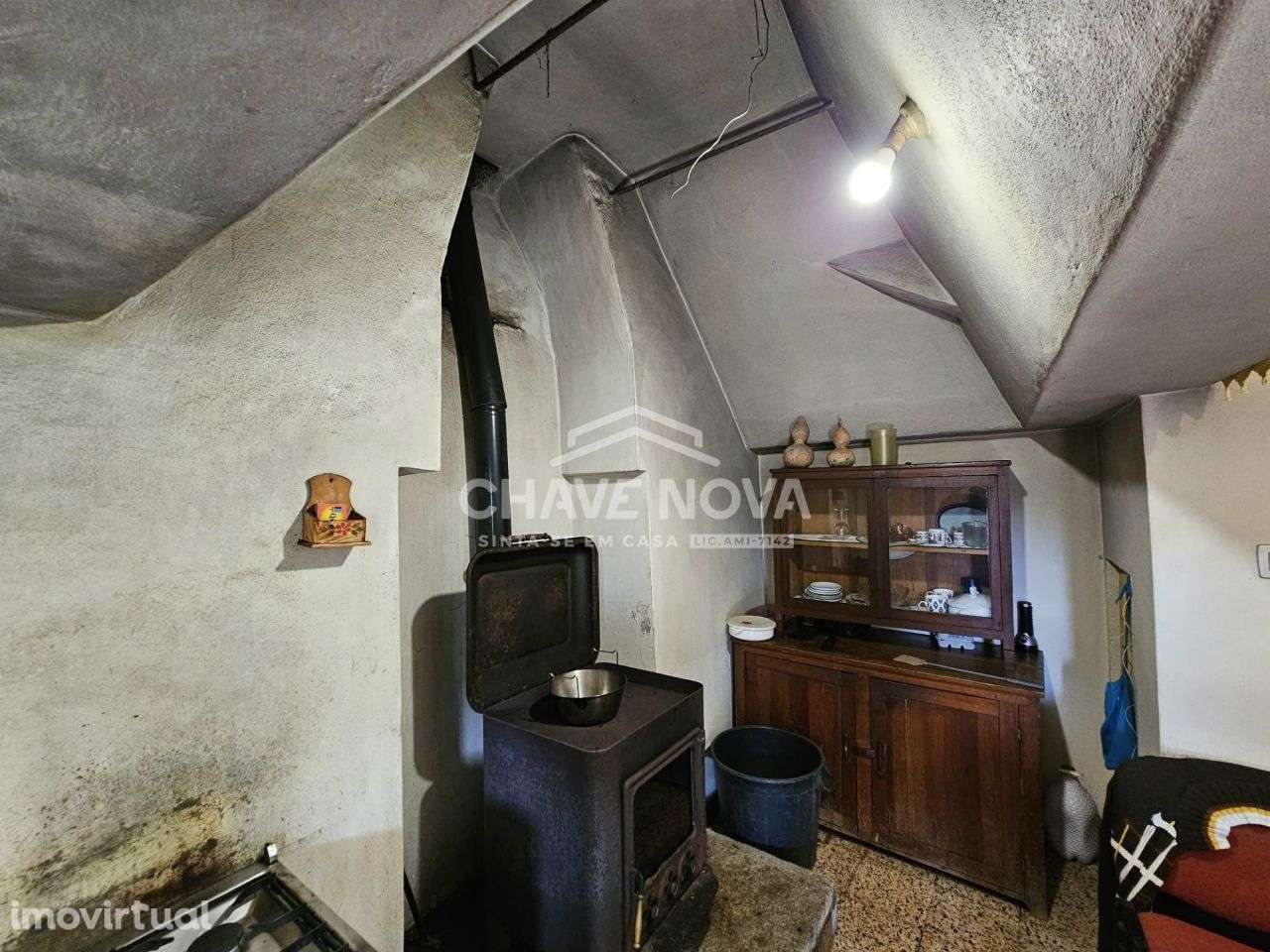 Moradia Isolada V2 em Espadanedo (Cinfães) - Grande imagem: 3/48