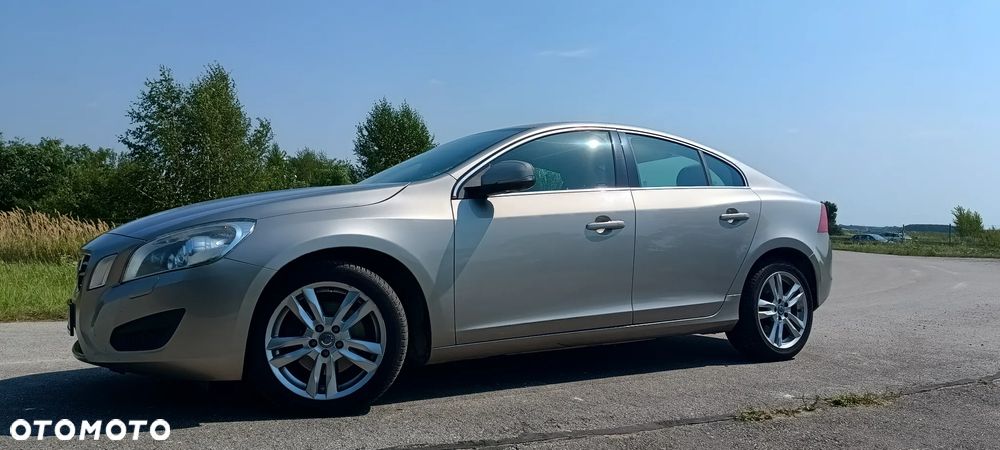 Volvo S60 D3 Momentum - 14