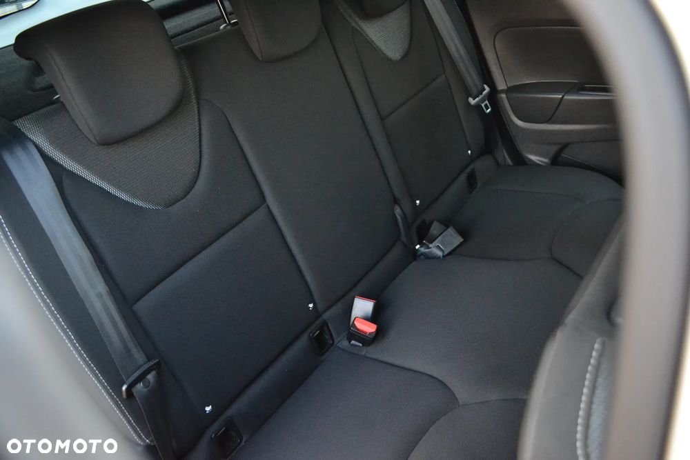 Renault Clio Cargo 1.2 16V 75 Extra - 22