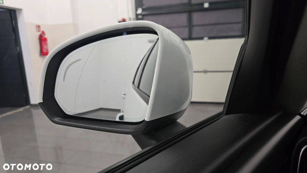 Volvo XC 40 D3 SCR R-Design - 23
