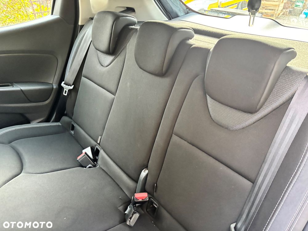 Renault Clio 1.2 16V Life - 13