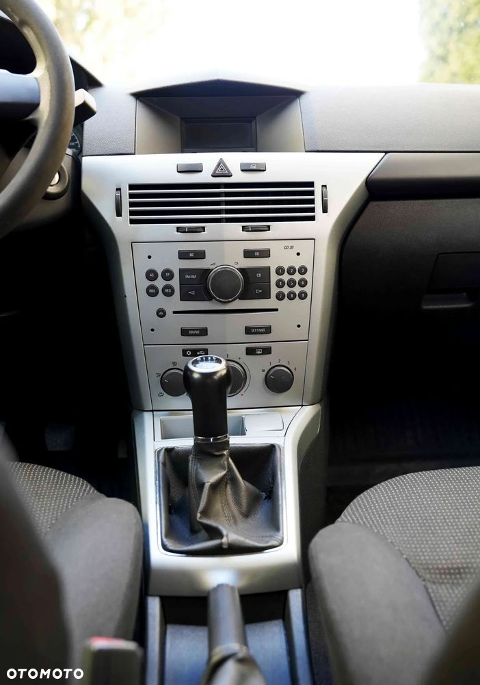 Opel Astra 1.6 - 10
