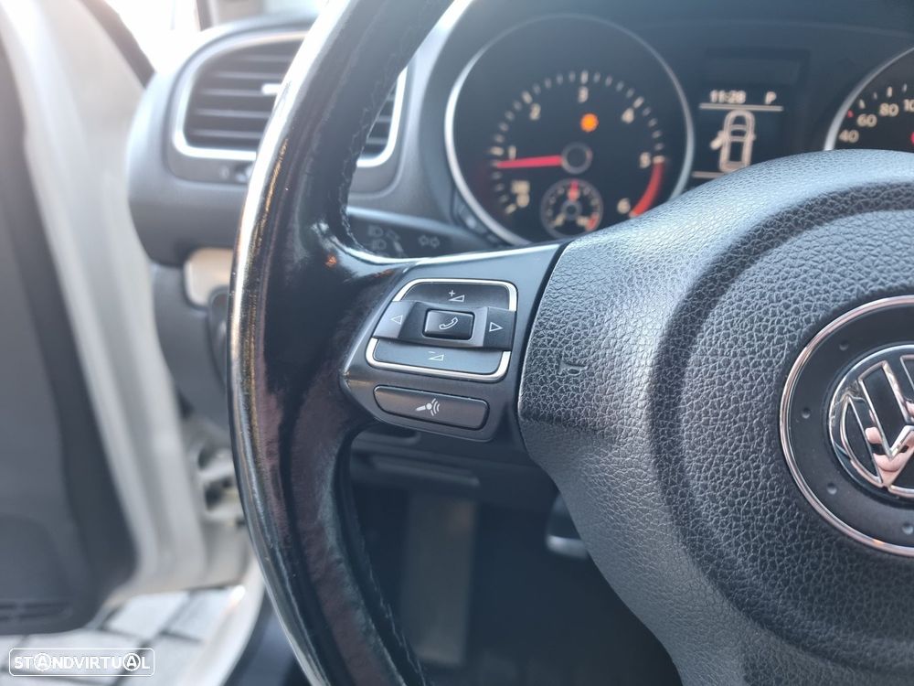 VW Golf 1.6 TDi Confortline DSG - 15