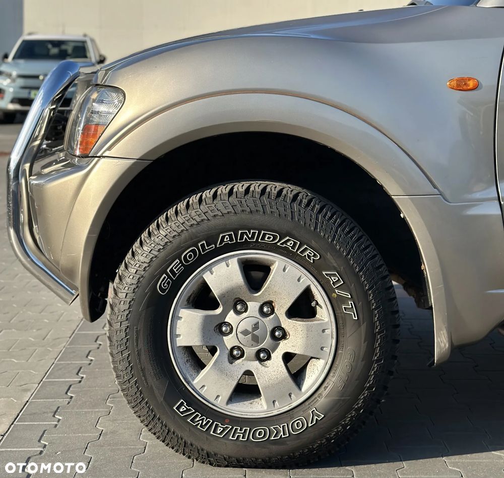 Mitsubishi Pajero 3.2 DI-D Automatik Instyle - 4