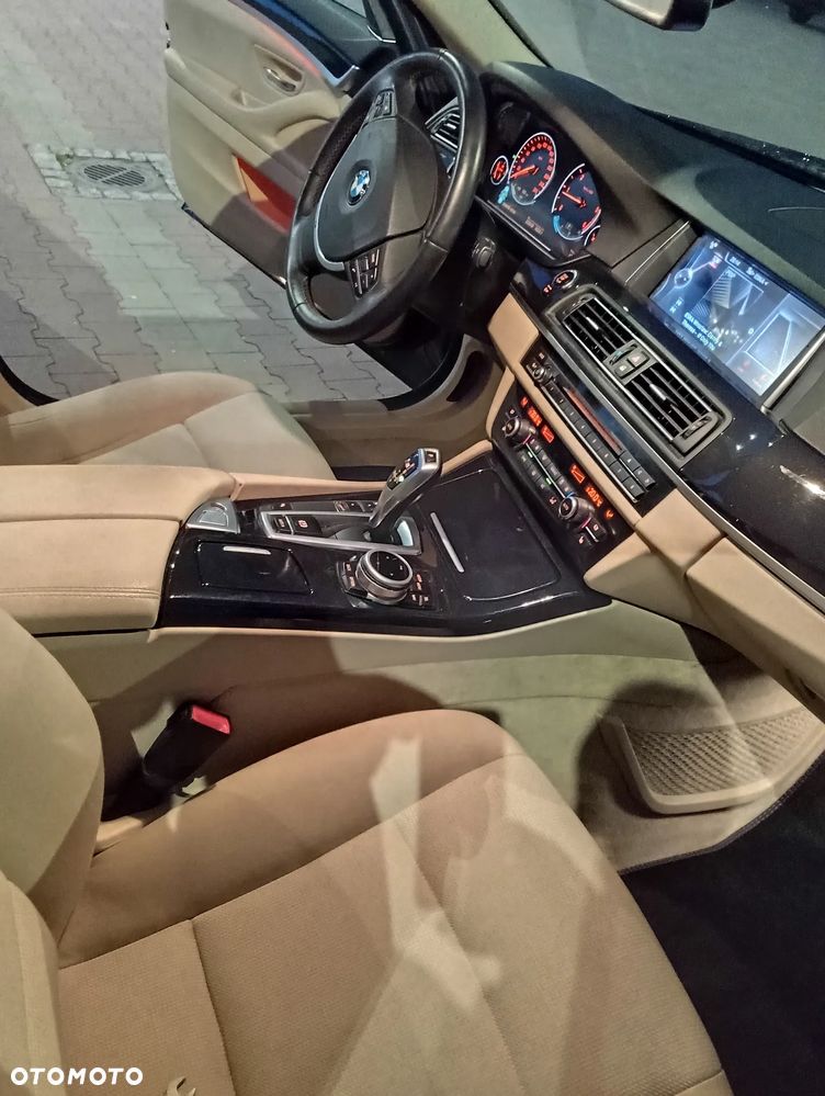 BMW Seria 5 520d - 9