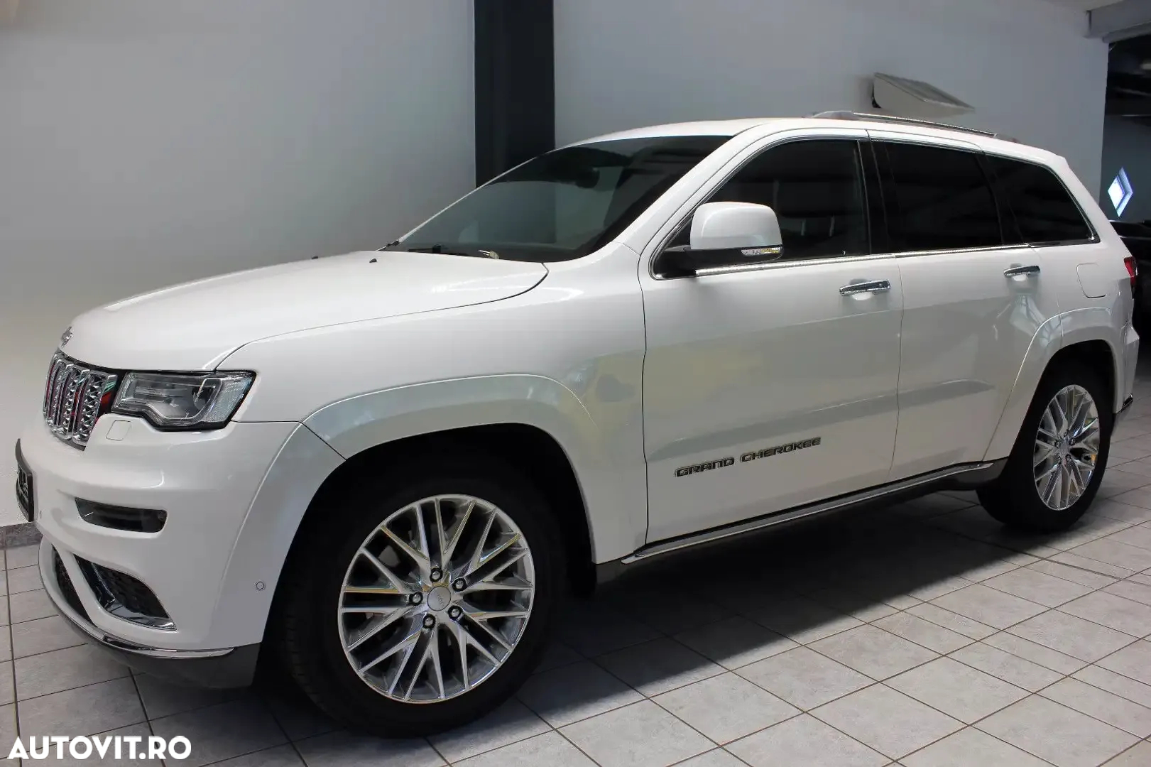 Jeep Grand Cherokee 3.0 TD AT Summit - 2