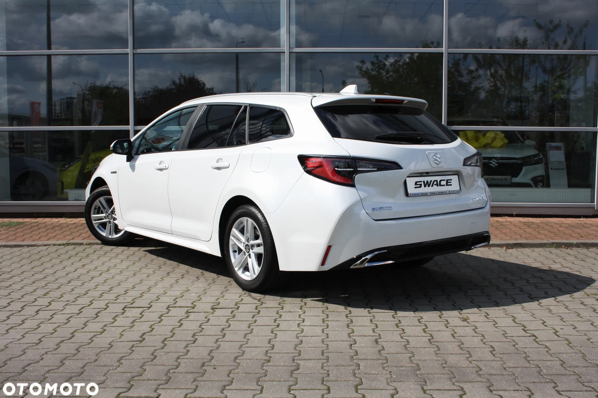 Suzuki Swace 1.8 Hybrid Premium Plus CVT - 7