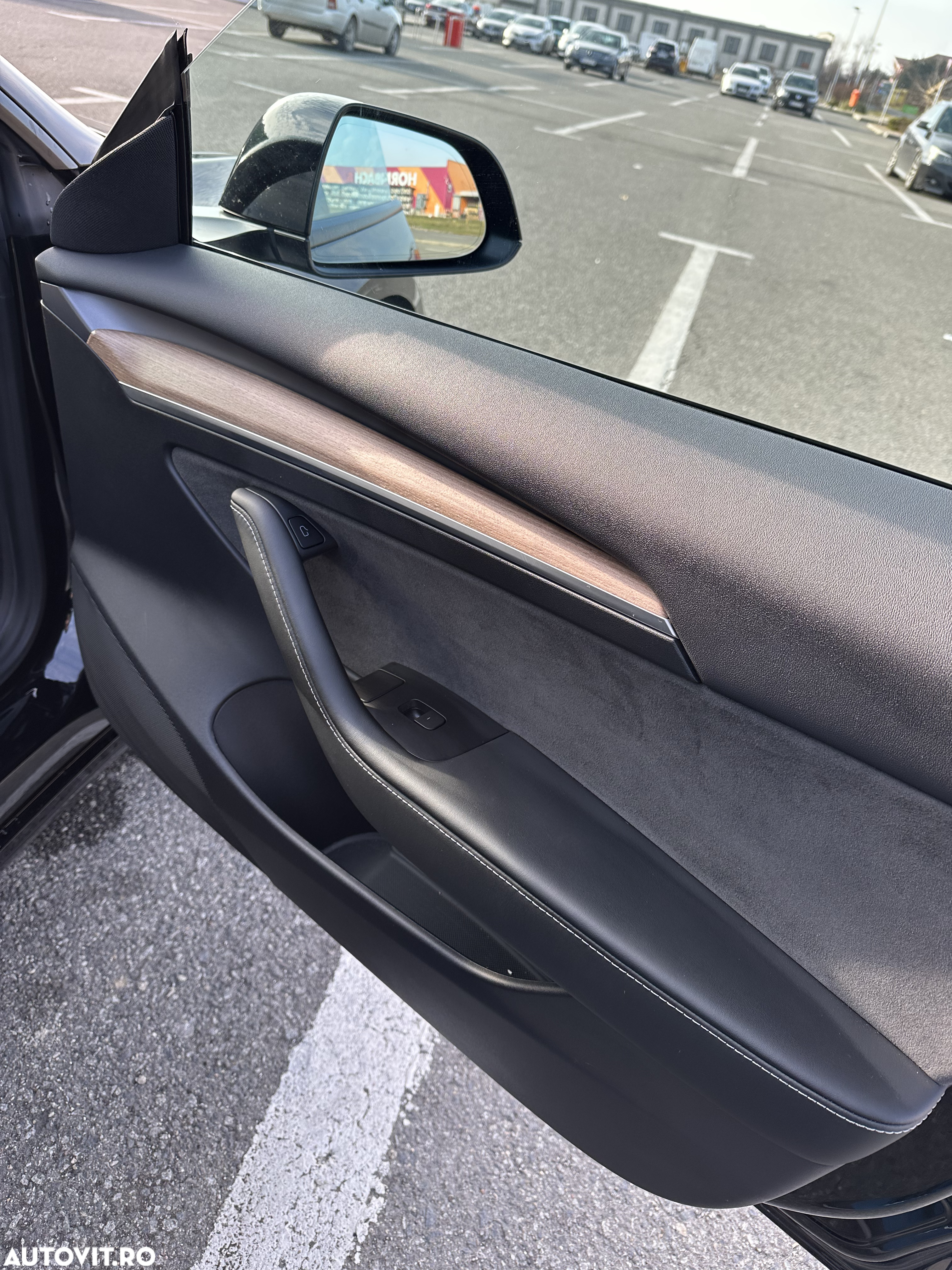Tesla Model 3 - 23