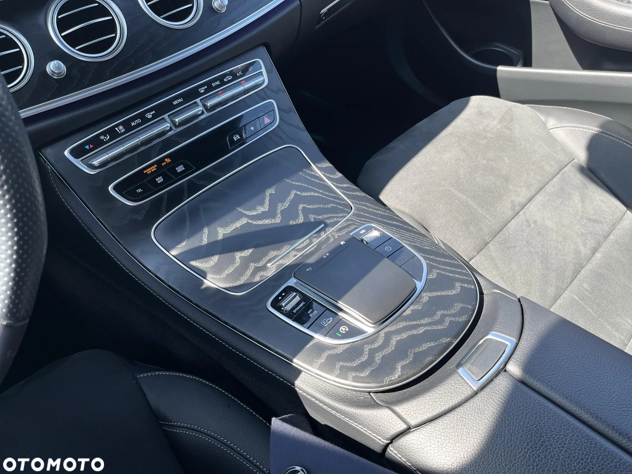 Mercedes-Benz Klasa E 220 d 4-Matic Business Edition - 18