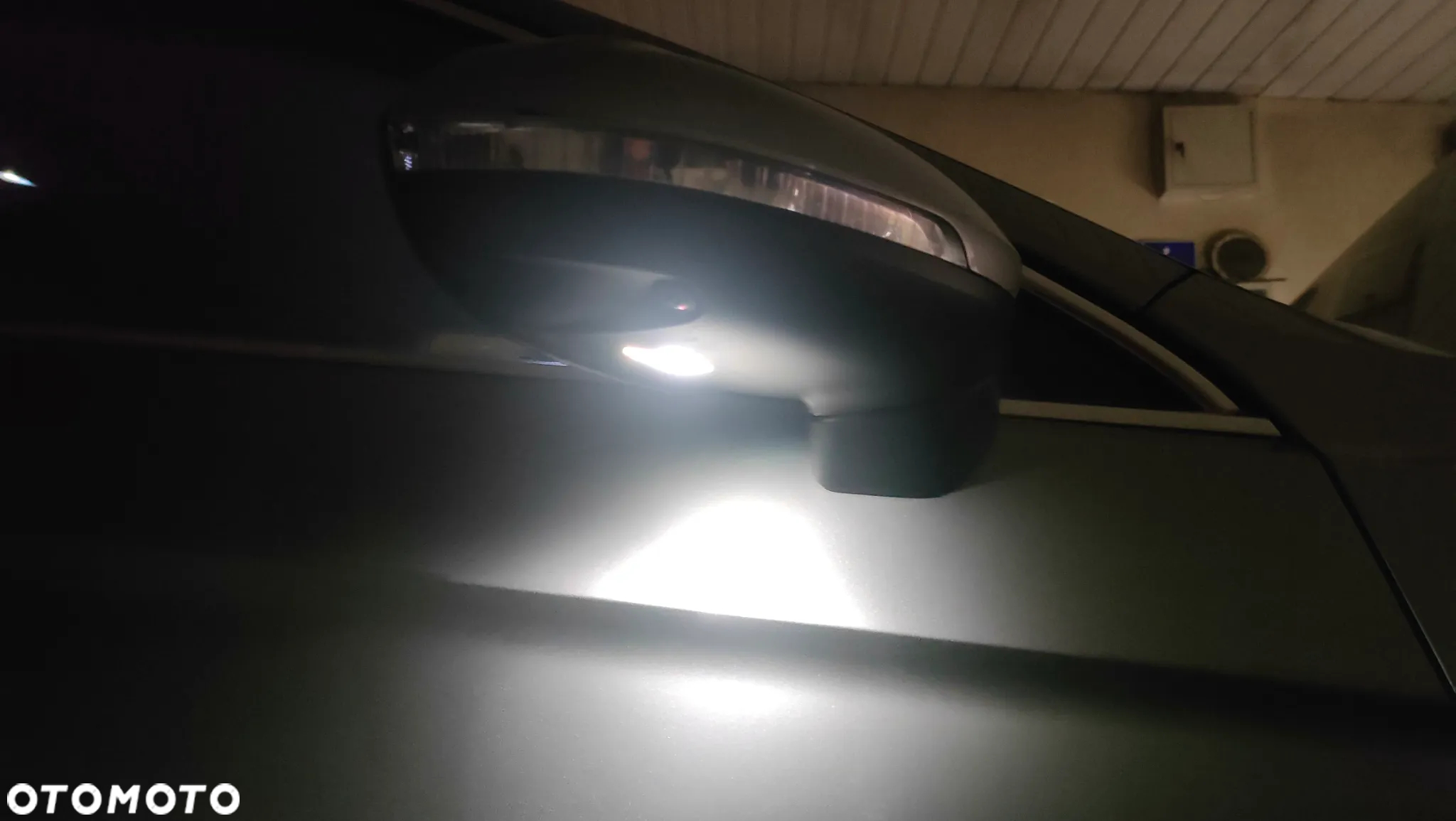 Volkswagen Passat 2.0 TDI BMT 4Mot Highline - 25
