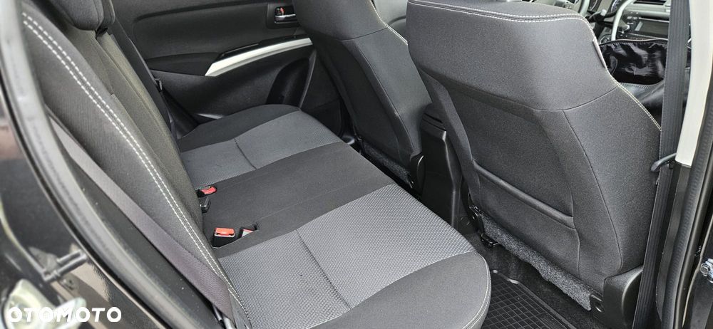 Suzuki SX4 S-Cross 1.6 Premium 4WD - 24