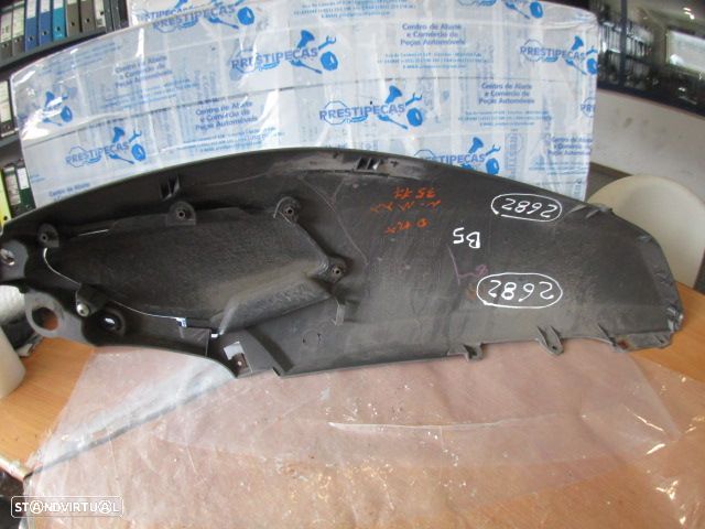 Grelha Friso 2DPF172100 YAMAHA NMAX 2018 125CC     CINZENTA DRT TAMPA LATERAL - 3
