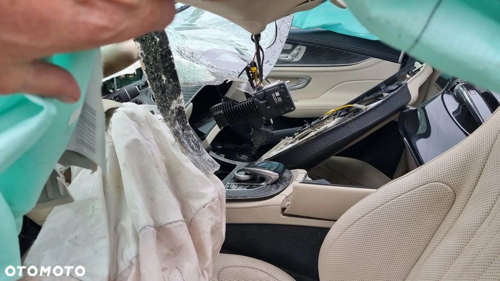 Mercedes-Benz CLS 400 d 4Matic 9G-TRONIC AMG Line - 17