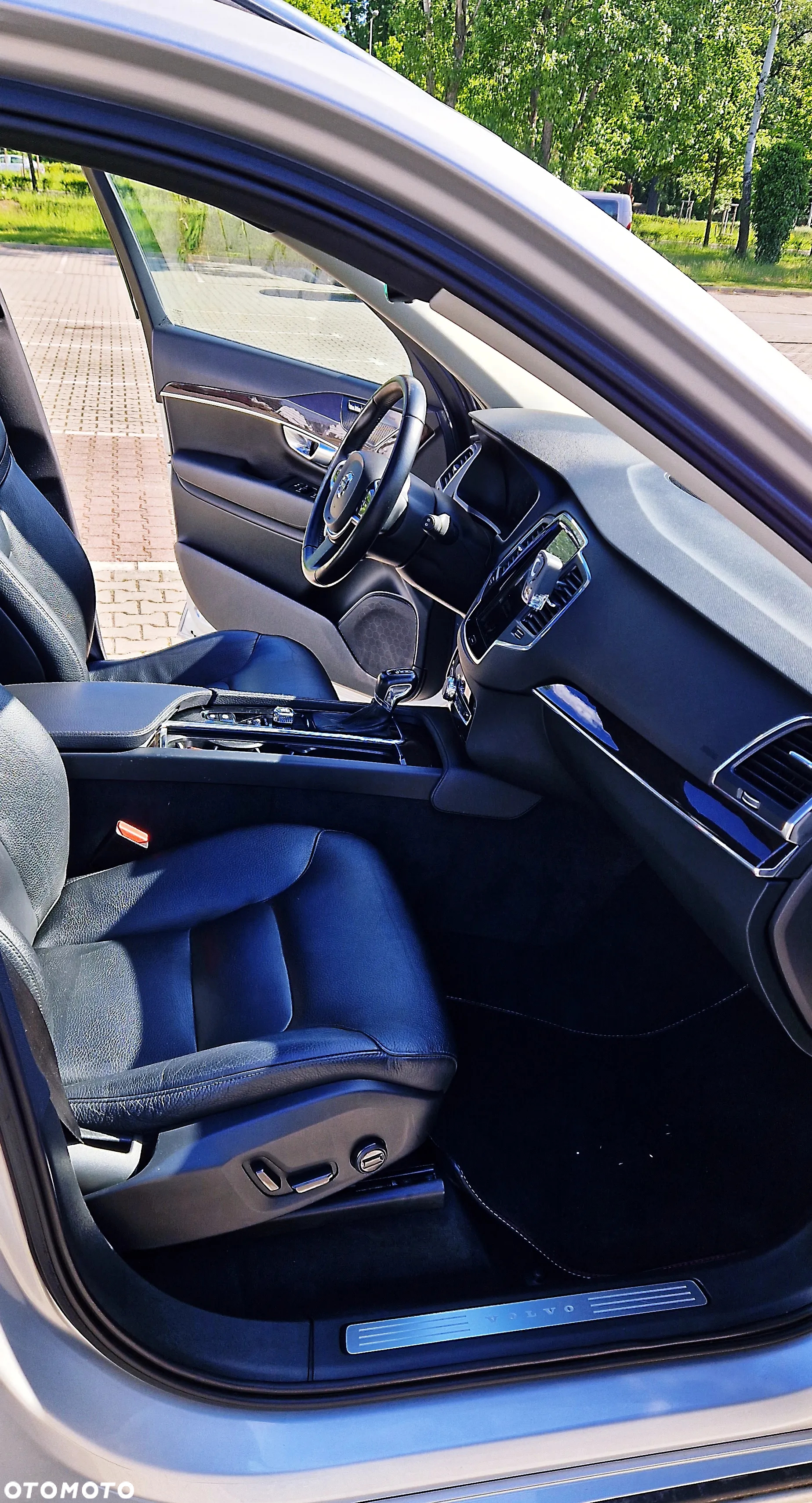 Volvo XC 90 T5 AWD Momentum 7os - 14