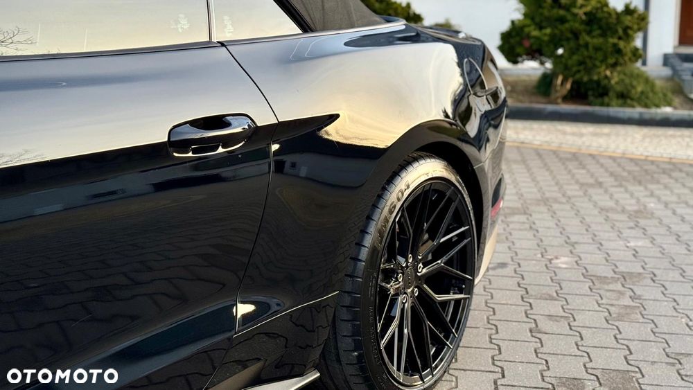Ford Mustang - 7