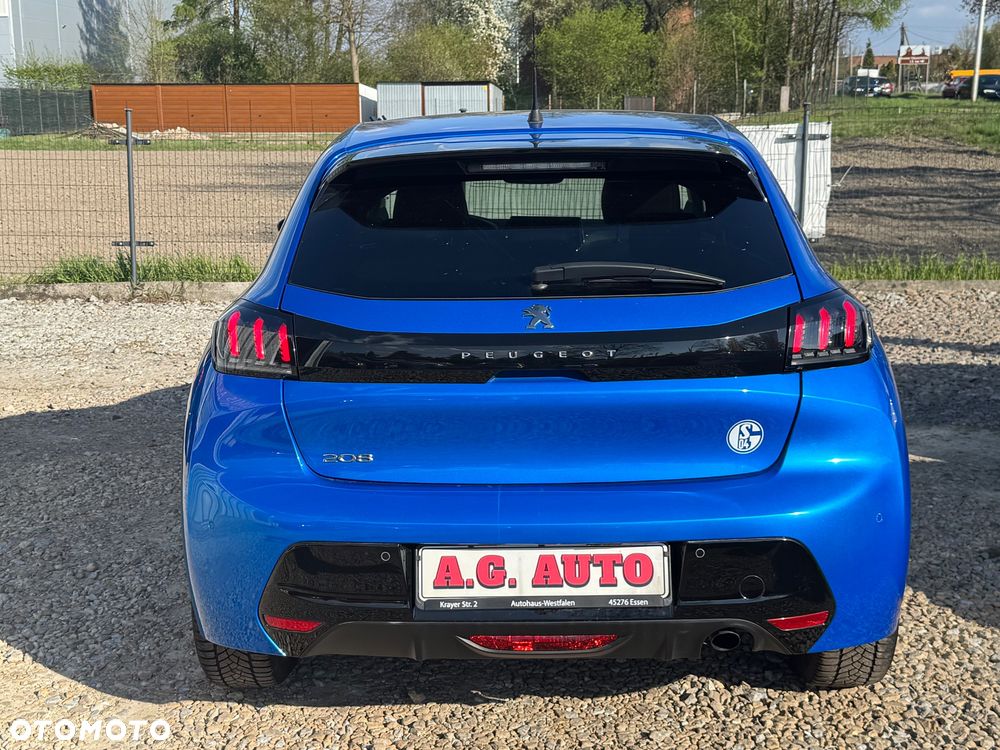 Peugeot 208 - 12