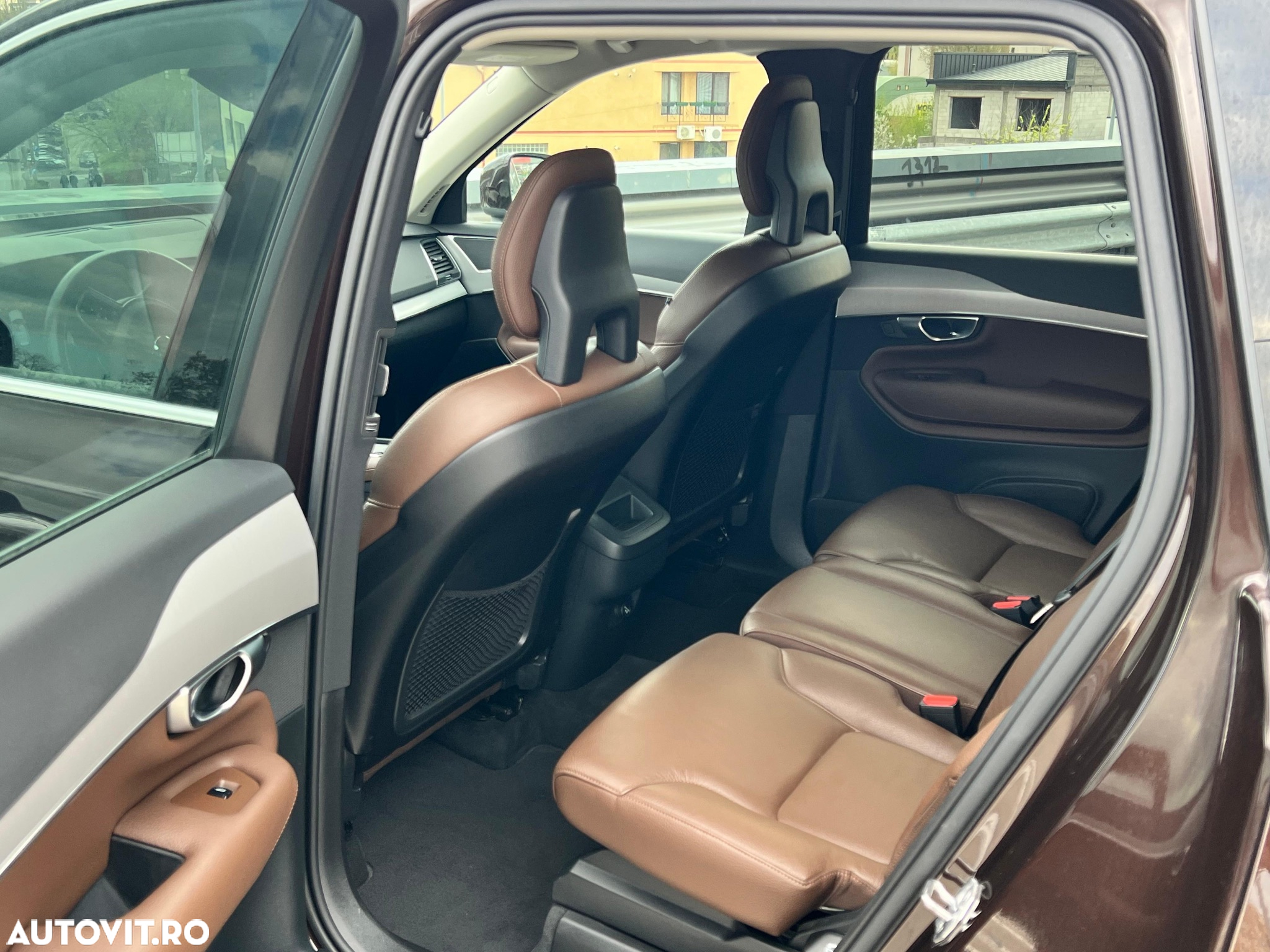 Volvo XC 90 B5 MHEV AWD 5 locuri Momentum Pro - 11