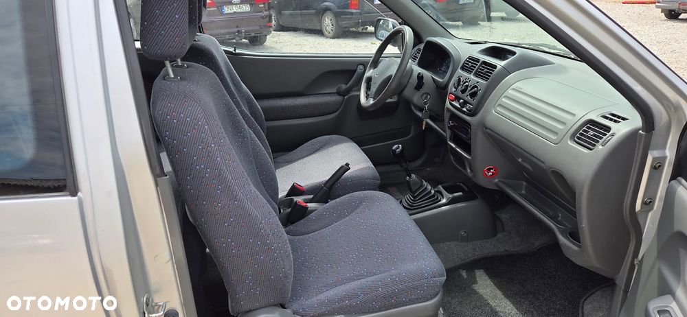 Suzuki Ignis 1.3 - 12