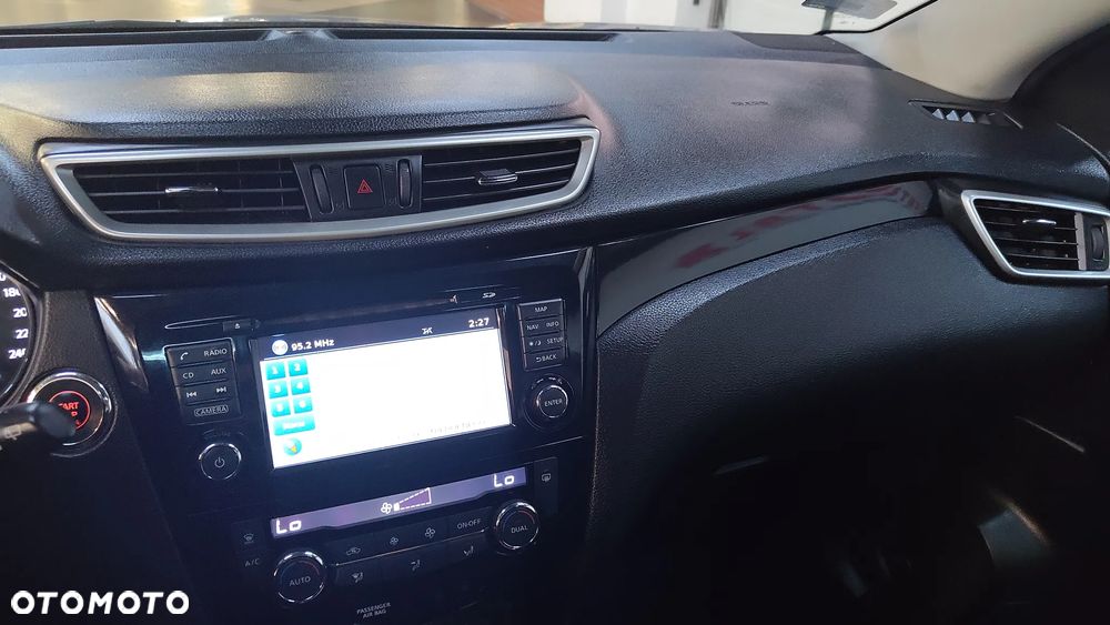 Nissan Qashqai 1.6 DIG-T N-Connecta - 13