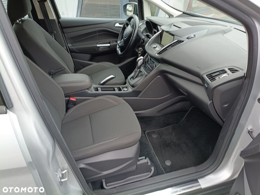 Ford Grand C-MAX - 10