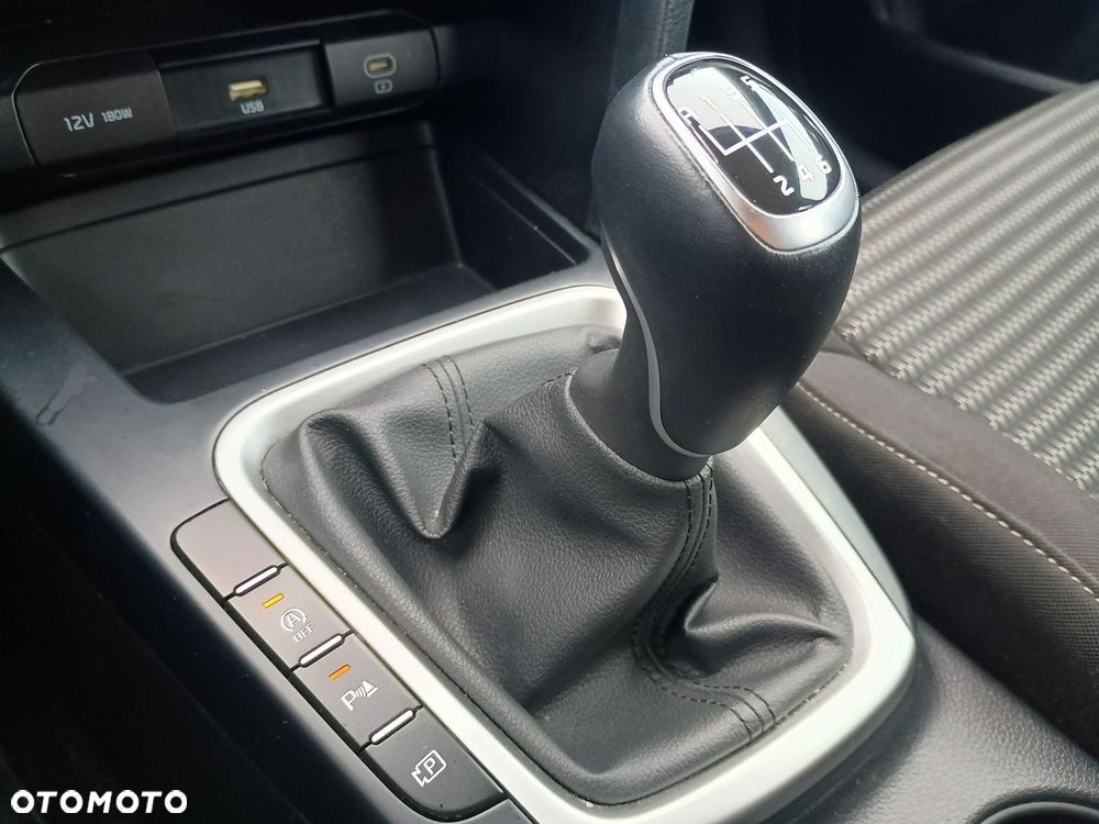 Kia Ceed 1.5 T-GDI M - 25