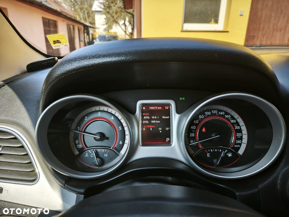 Fiat Freemont 2.0 Multijet Lounge AWD - 4