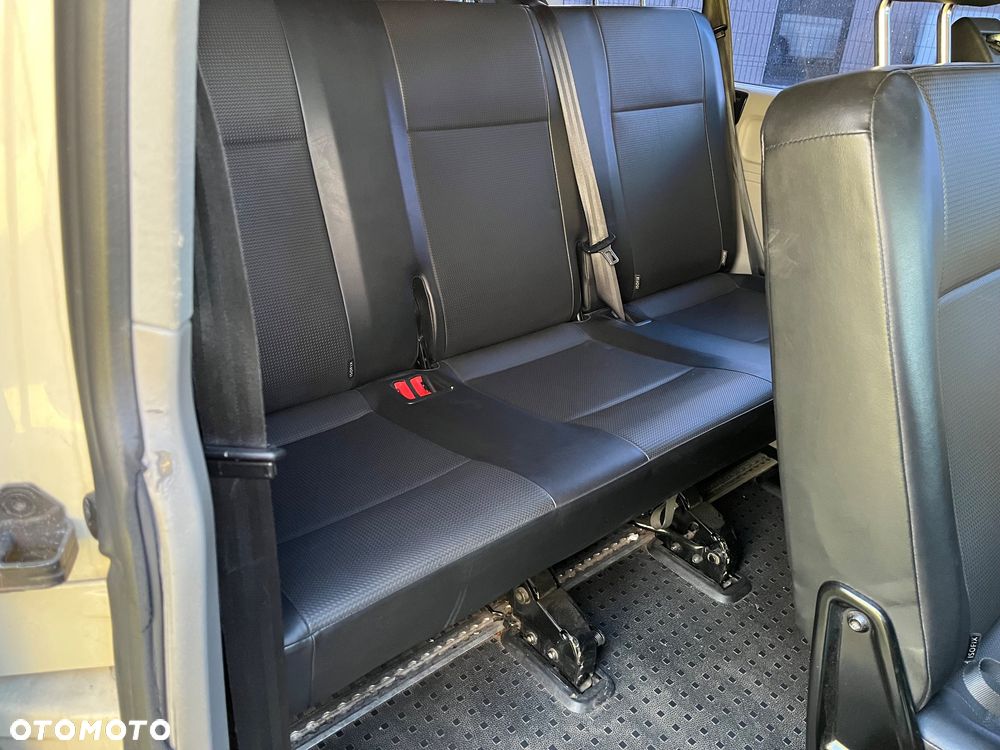 Volkswagen Caravelle 2.0 TDI L1 Highline DSG - 8