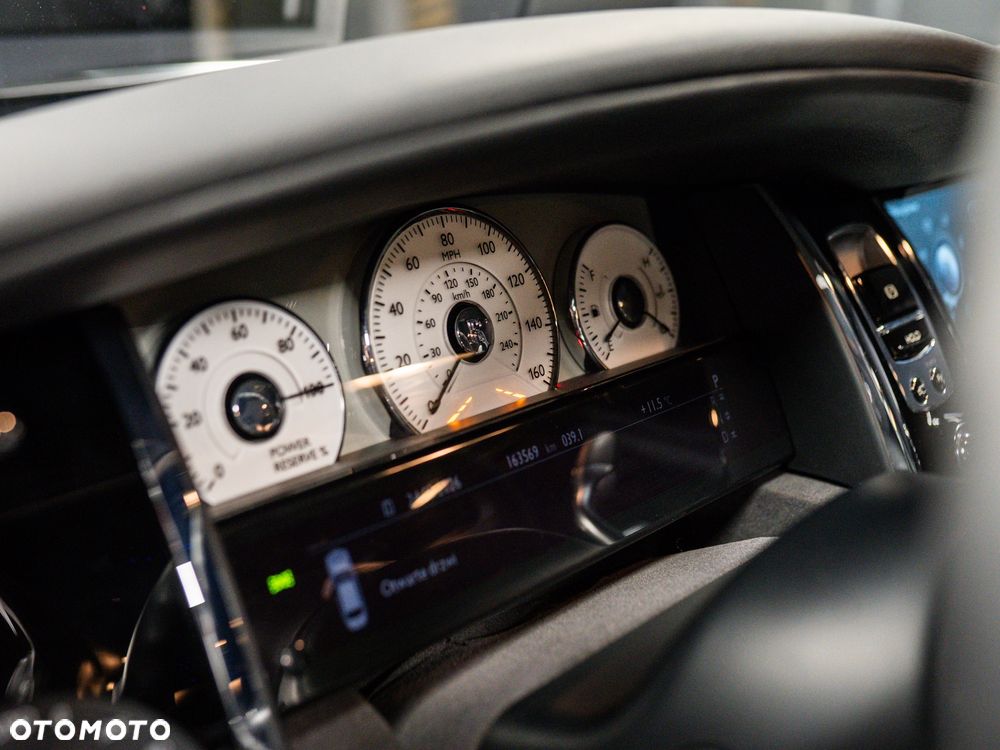 Rolls-Royce Ghost - 28