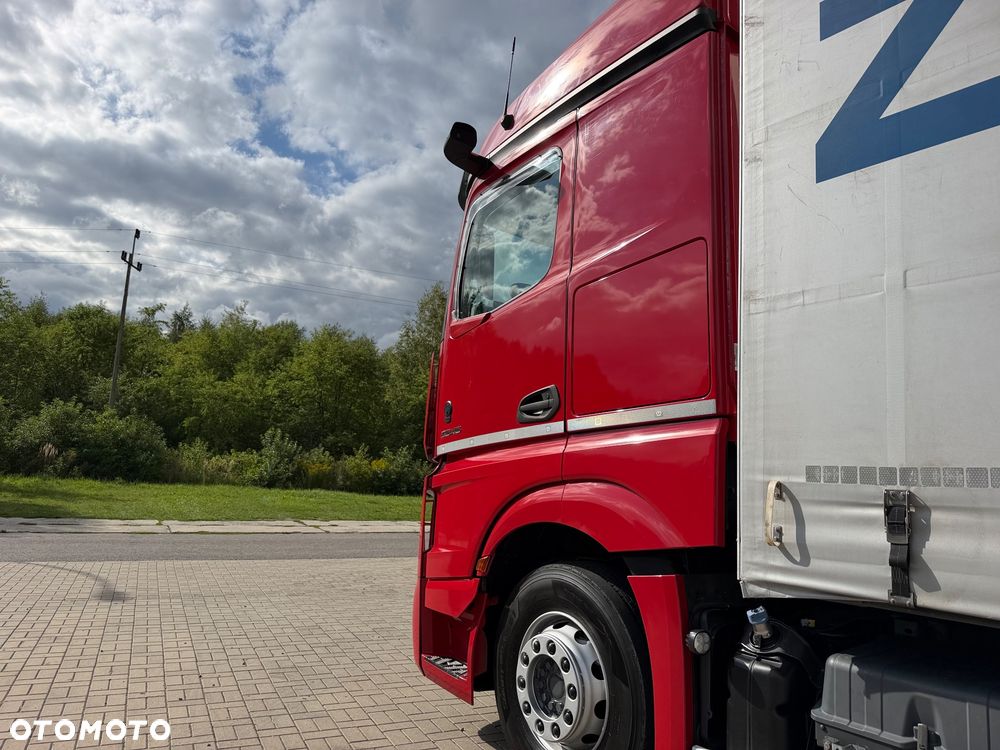 Mercedes-Benz Actros - 21