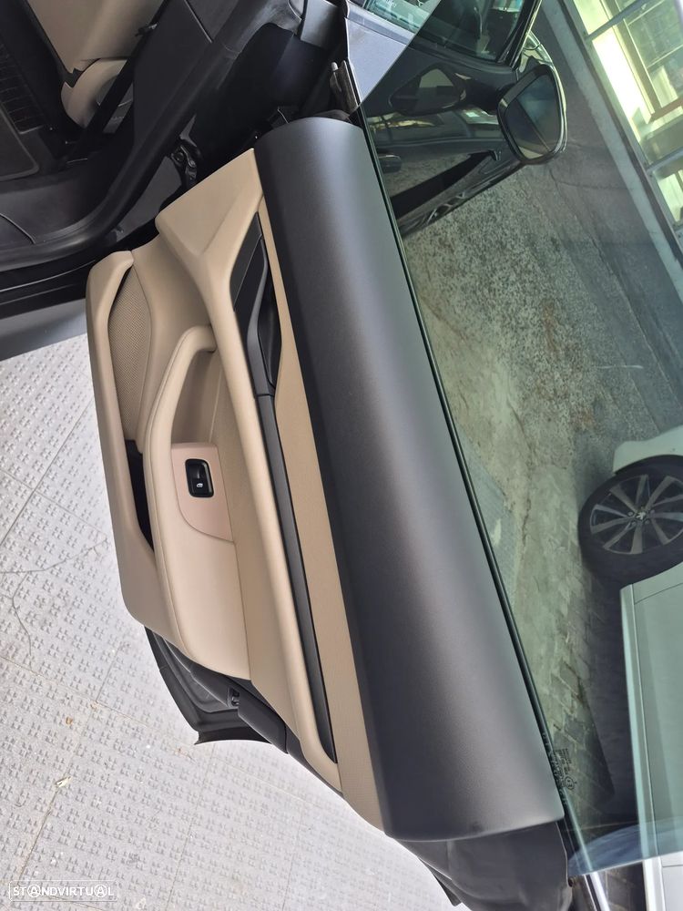 Porsche Taycan Standard - 27