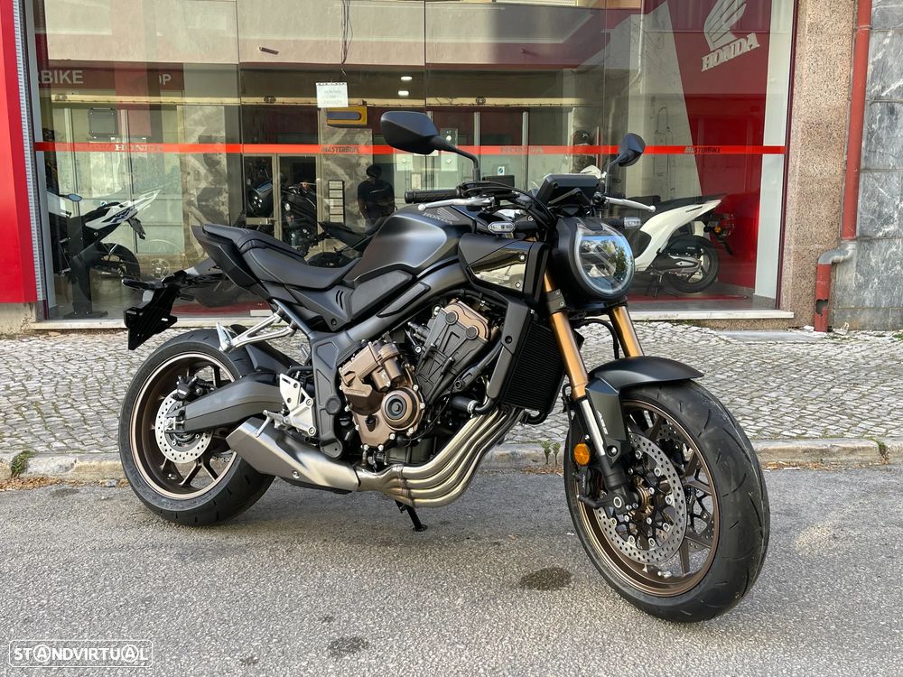 Honda CB 650 R E-CLUTCH 2026 - DESDE 125 EUR / MÊS !! - 3