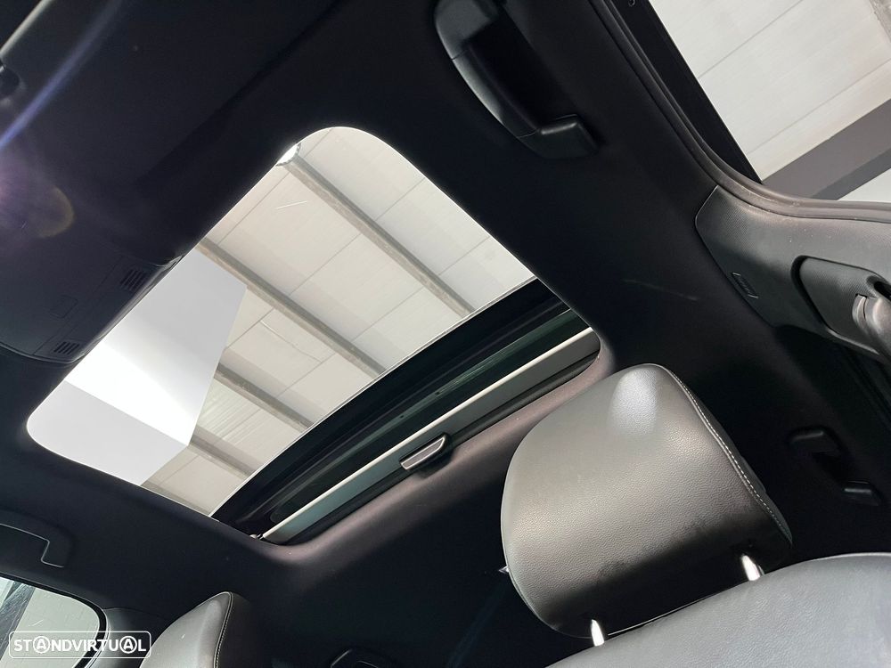 VW Golf 2.0 TDi DPF DSG GTD - 27