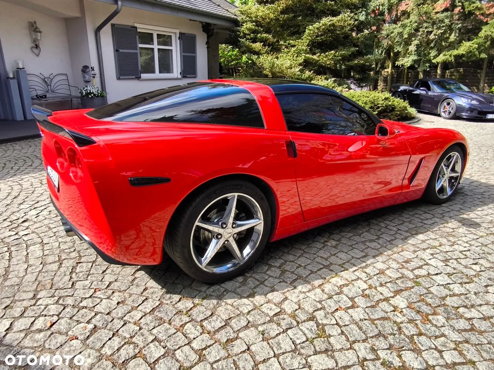 Chevrolet Corvette - 10