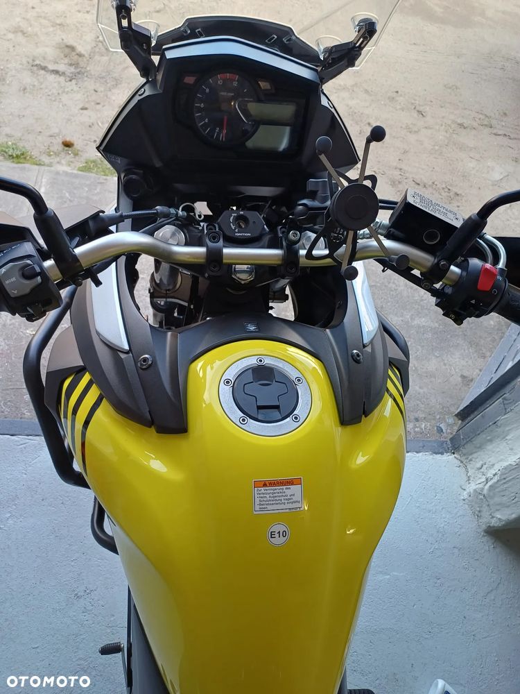 Suzuki V-STROM - 20