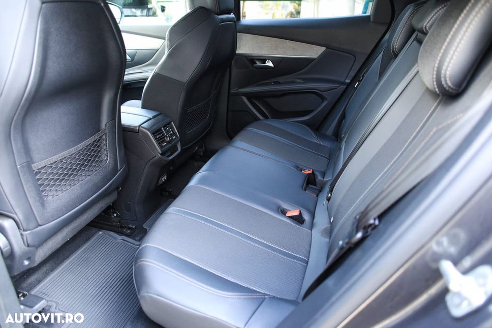 Peugeot 3008 1.2 PureTech 130 EAT8 GT - 30