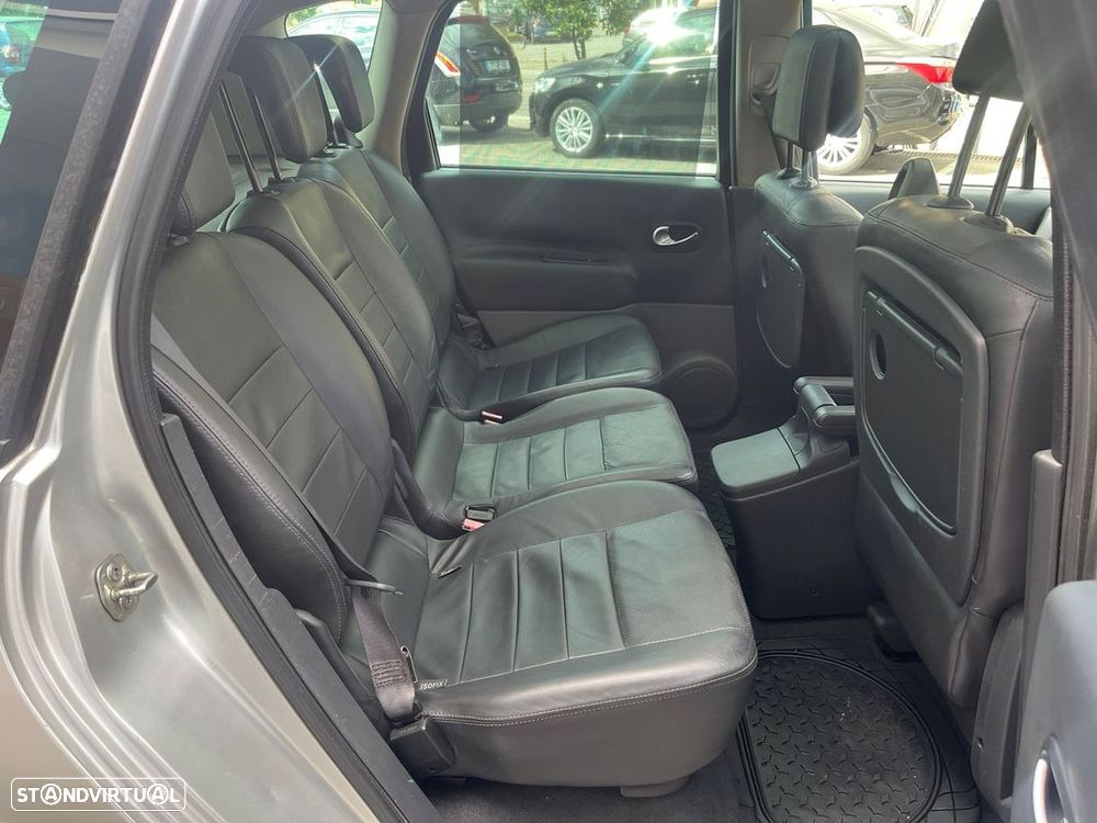 Renault Scénic 1.5 dCi SE Exclusive - 11