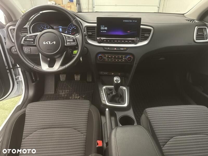 Kia Ceed 1.5 T-GDI M - 22