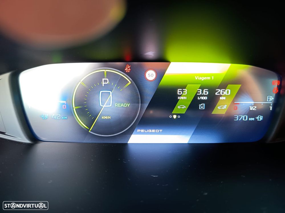 Peugeot 308 1.6 Hybrid Allure Pack e-EAT8 - 17