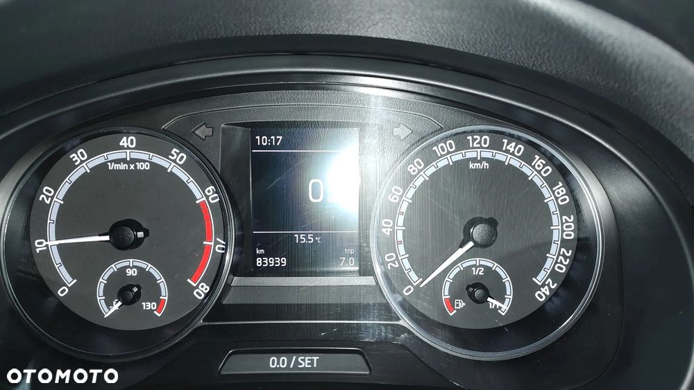 Skoda RAPID 1.0 TSI Style - 12