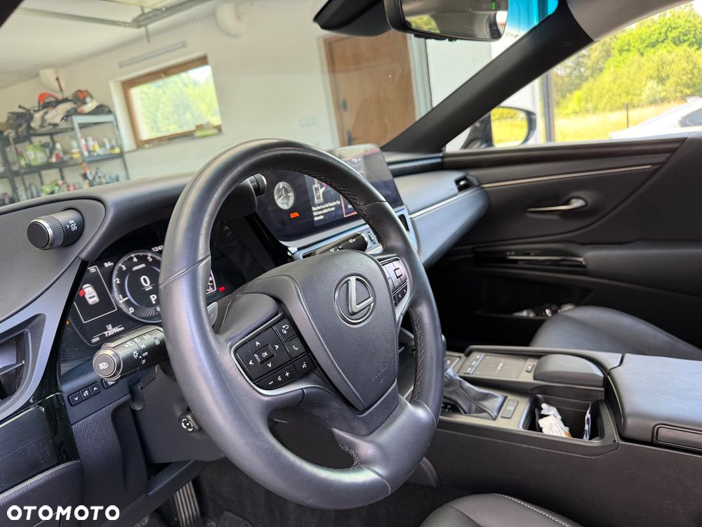 Lexus ES - 21